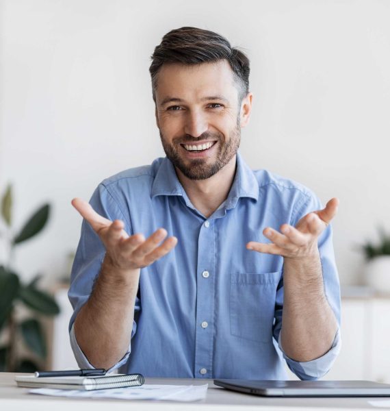 successful-handsome-businessman-sitting-at-desk-in-2022-12-16-07-48-48-utc-2.jpg successful-handsome-businessman-sitting-at-desk-in-2022-12-16-07-48-48-utc-2.jpg